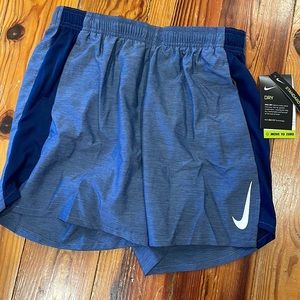 NWT NIKE STANDARD FIT DRI-FIT SIZE SMALL RUNNING SHORTS BLUE BACK ZIP POCKET